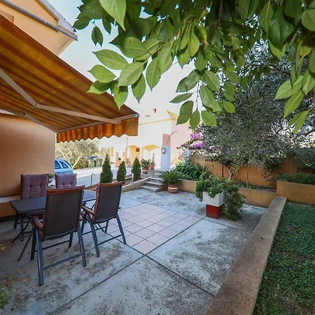 Gaspe Apartament Sutomiscica